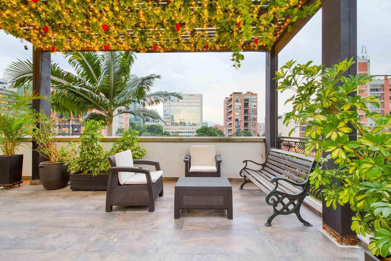 Camelot Apartahotel Medellín Exterior foto